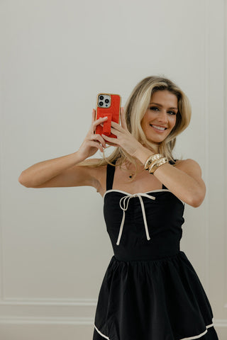 Red Radiance in Gold