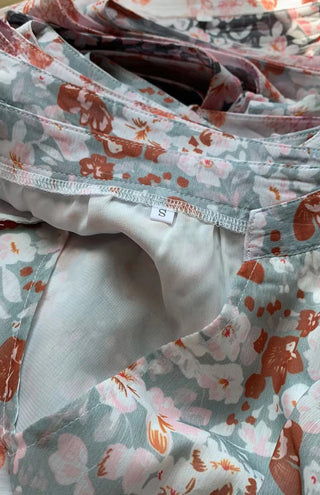 V-Neck Lantern Sleeve Curved Pendant Floral Print Chiffon Top